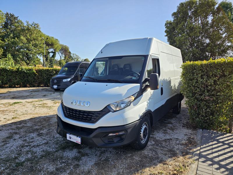 IVECO DAILY FURGONE 35 S 12 V 3520